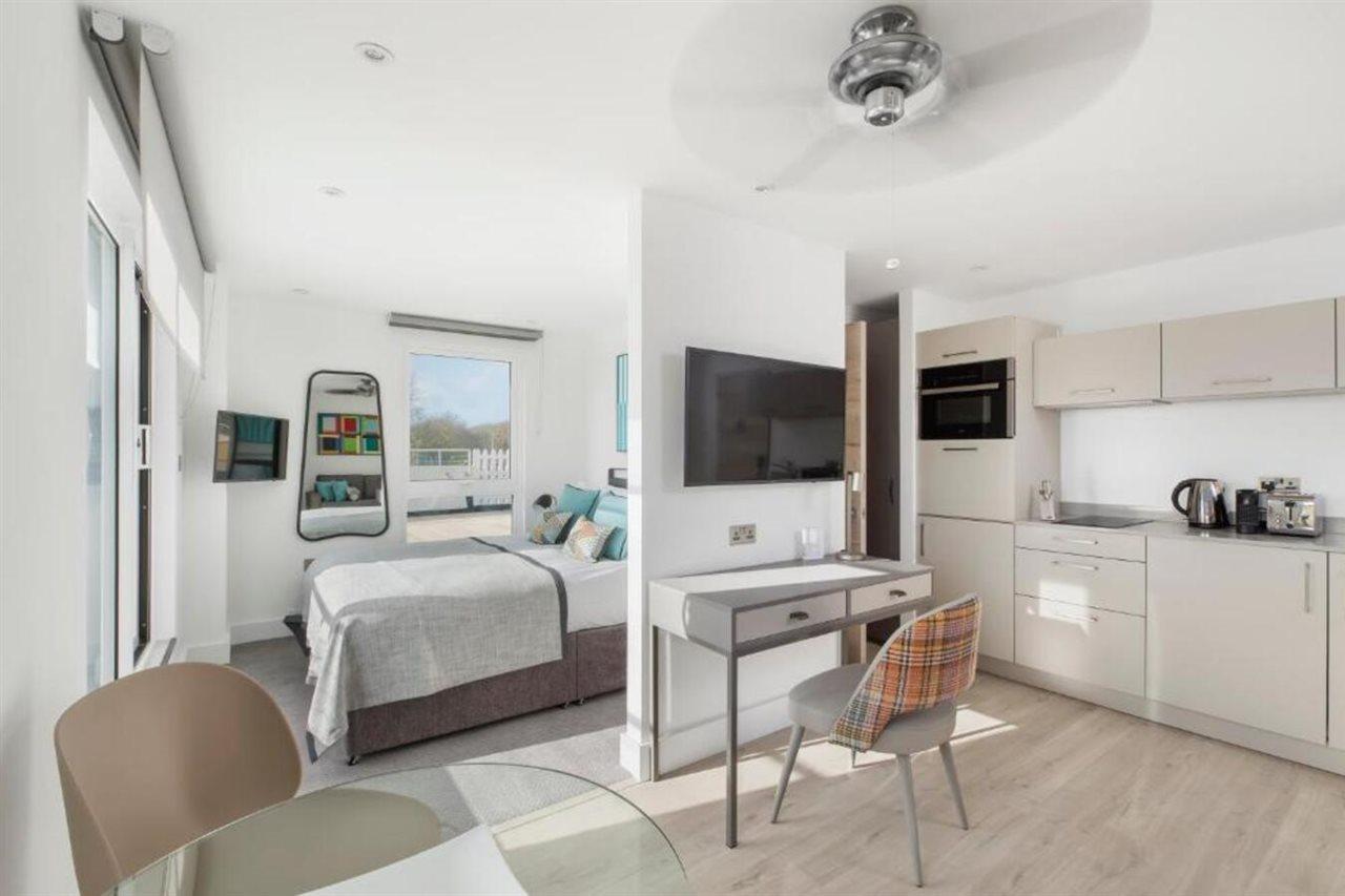 Q Square By Supercity Aparthotels Brighton Eksteriør bilde